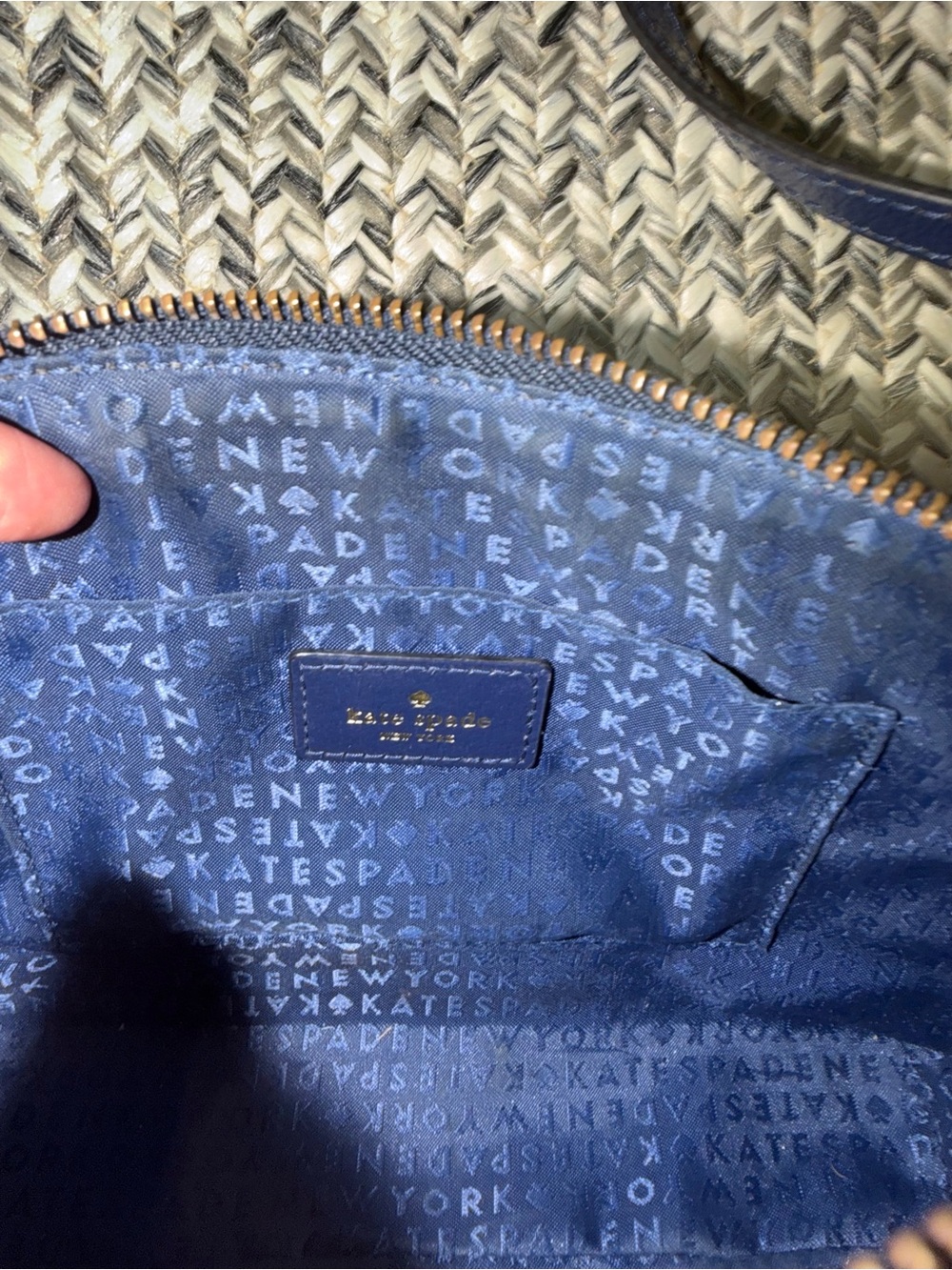 Kate Spade Wellesley Hanna Crossbody Bag — Navy Pebbled Leather - Picture 3 of 4